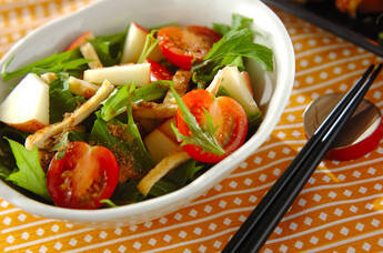 リンゴと水菜のサラダ