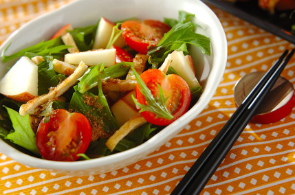 リンゴと水菜のサラダ