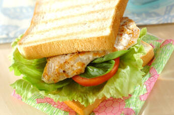 チキンバジルサンド