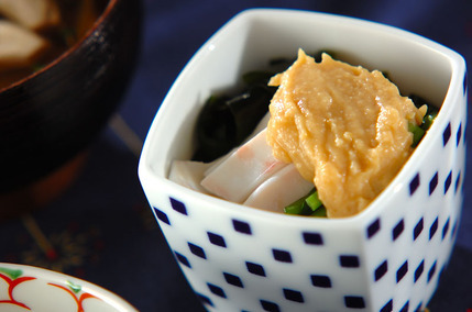 イカとニラの酢みそがけ