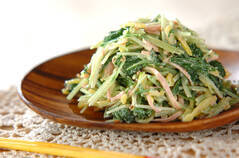 水菜とたくあんのゴママヨ和え