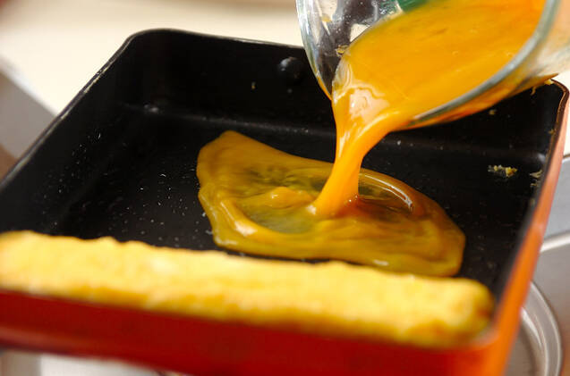 だし巻き卵の作り方の手順4