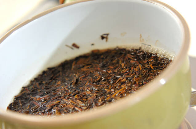 黒豆とほうじ茶のムースの作り方の手順2