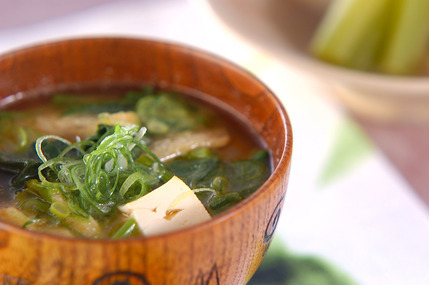 豆腐のゴマみそ汁
