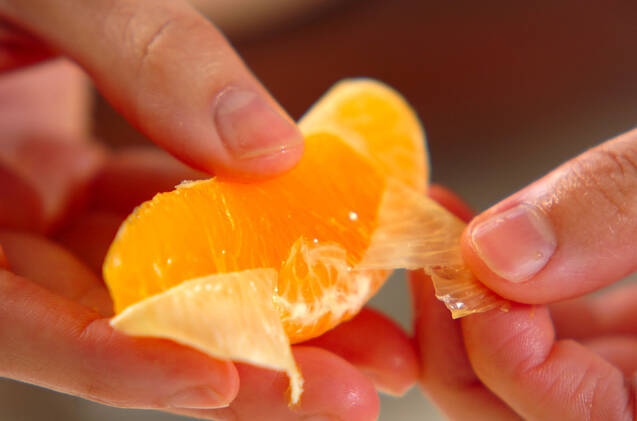 オレンジのハチミツマリネの作り方の手順1