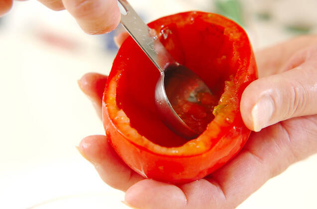 詰め物トマトのオーブン焼きの作り方の手順1