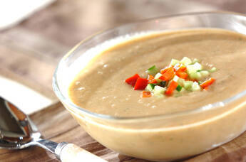 冷凍トマトでスムージーガスパチョ