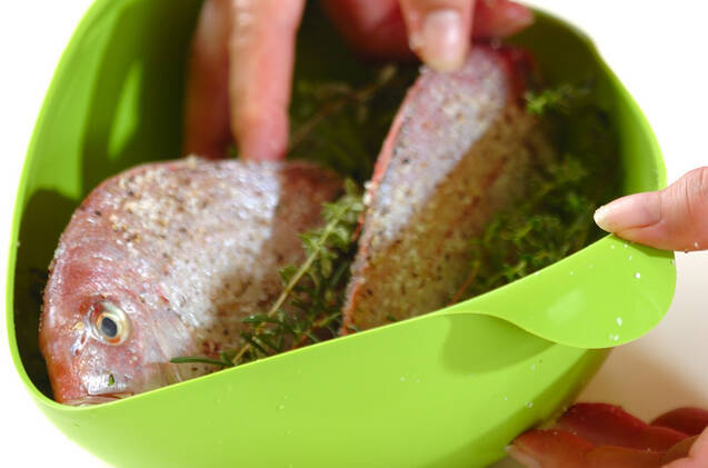 鯛のハーブソルト焼きの作り方の手順5