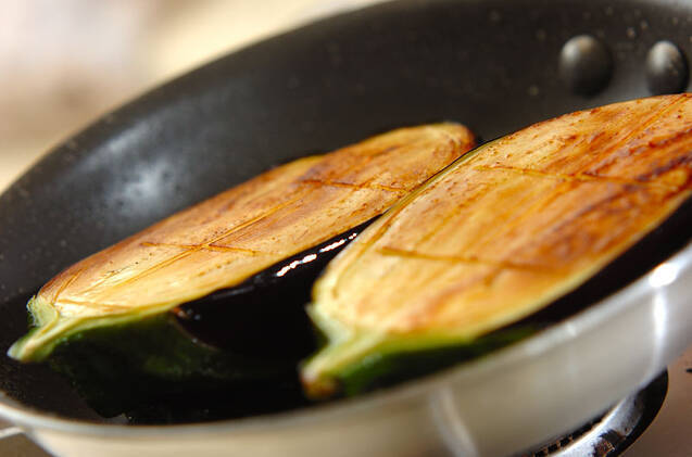 焼きナスのエビソースがけの作り方の手順6