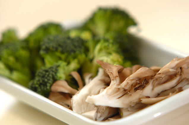 ブロッコリーのきんぴらの作り方の手順1