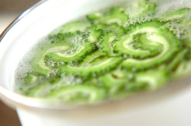 ゴーヤとウナギの白和えの作り方の手順1