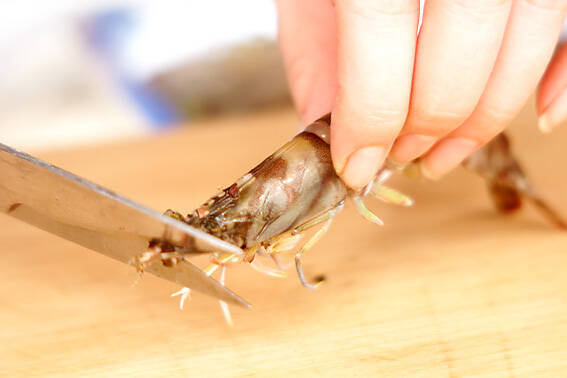 車海老のピリ辛揚げ漬けの作り方の手順1