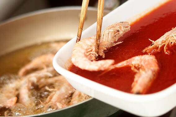 車海老のピリ辛揚げ漬けの作り方の手順3