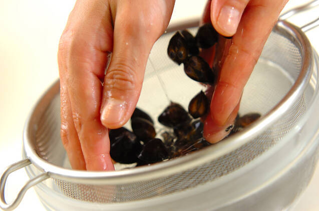 栄養満点シジミのみそ汁の作り方の手順1
