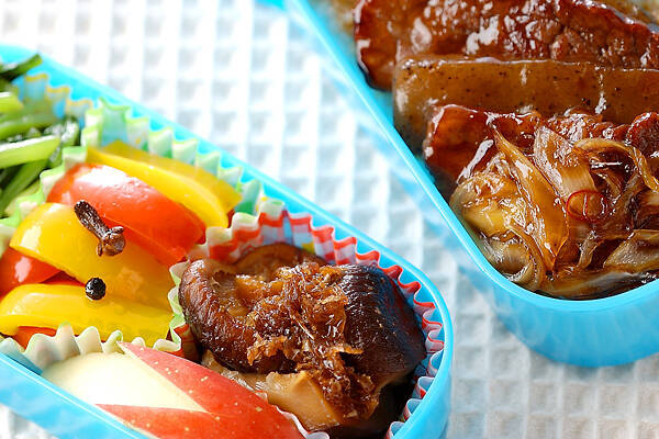 干しシイタケの煮物