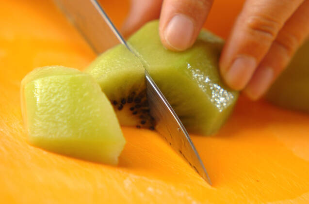 ミント風味のキウイの作り方の手順1