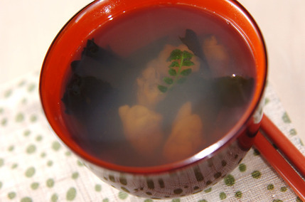 アサリとワカメのお吸い物
