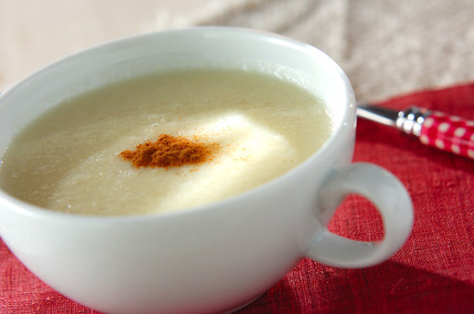 リンゴのポタージュ　シナモン風味