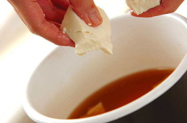 くずし豆腐のかきたま汁の作り方の手順2