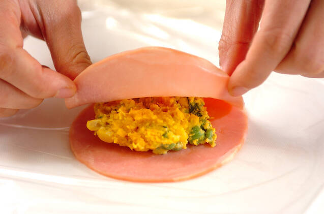 カボチャサラダのハムカツの作り方の手順1