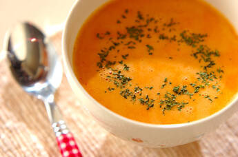 コク旨！赤パプリカのポタージュ
