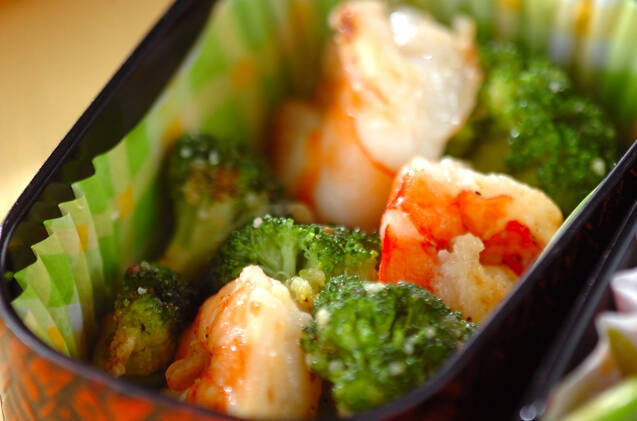 エビとブロッコリーの炒め物