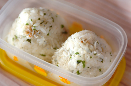 大葉ジャコにぎり