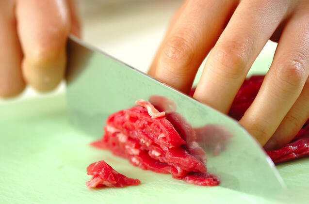 トマト入り牛佃煮丼の作り方の手順1