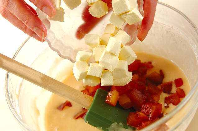 リンゴの赤ワイン煮とチーズの蒸しパンの作り方の手順6