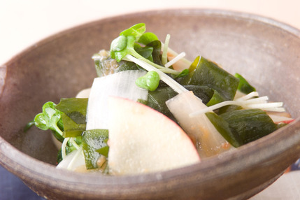 ウドの梅肉サラダ