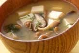 納豆と豆腐のみそ汁