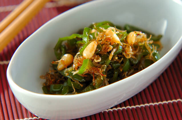 ピーマンのカリカリジャコ炒め