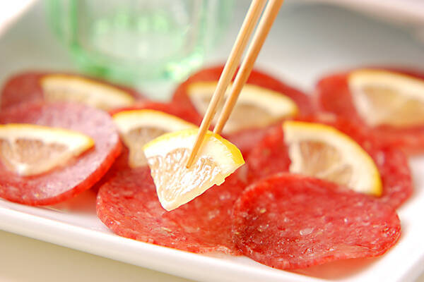 レモンのせサラミの作り方の手順4