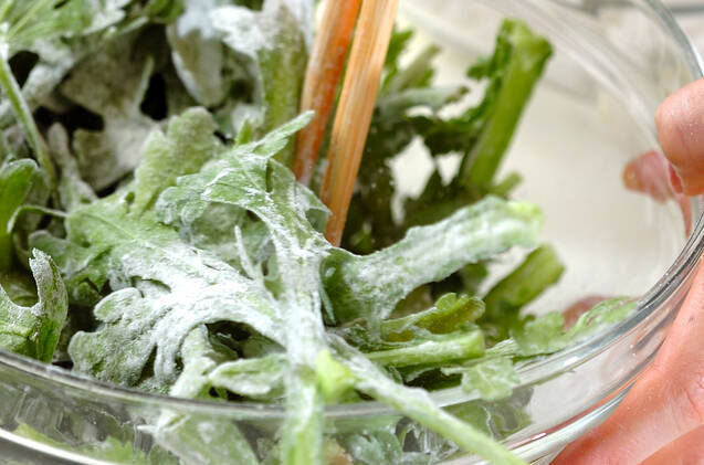 菊菜としらすのかき揚げ　の作り方の手順6