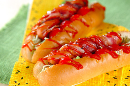 ボリューミィホットドッグ