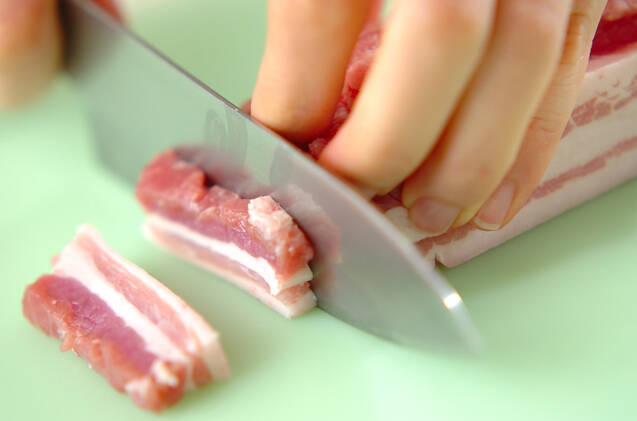 豚バラ肉の辛みそ炒めの作り方の手順1