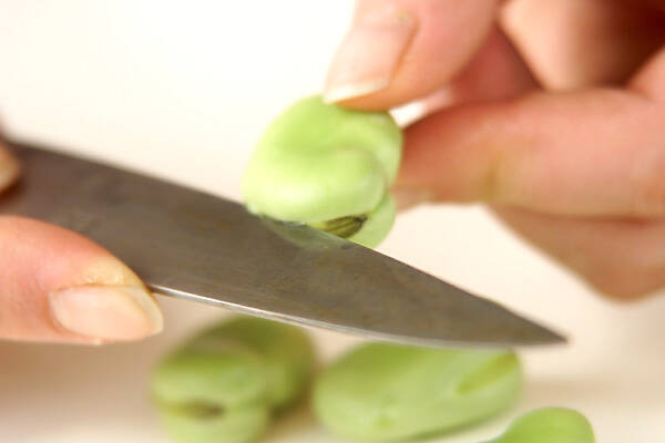 ゆでソラ豆の作り方の手順1