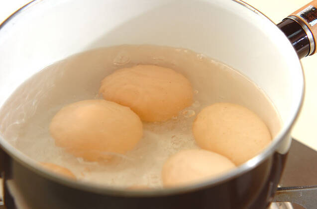 エスニック風味！オイスターソースの半熟煮卵の作り方の手順1