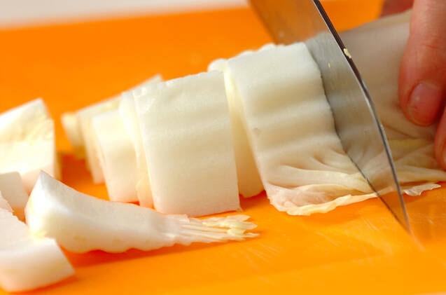 中華風白菜の塩麹漬けの作り方の手順1