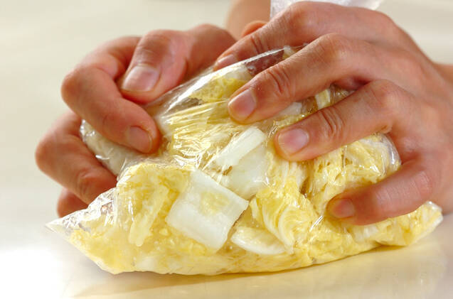 中華風白菜の塩麹漬けの作り方の手順2