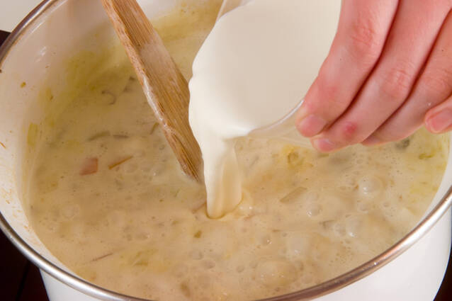 クラムチャウダーの作り方の手順7