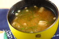 梅と大葉のみそ汁