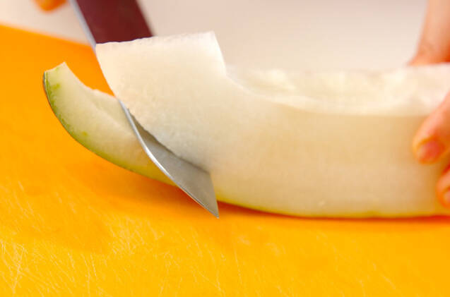 豚バラ肉と冬瓜のみそ煮の作り方の手順1