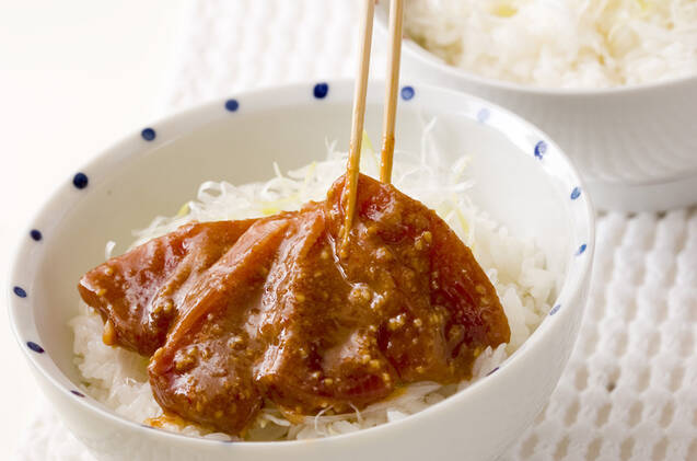 マグロのゴマ味噌漬丼の作り方の手順3