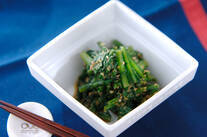 菊菜の甘ゴマ和え