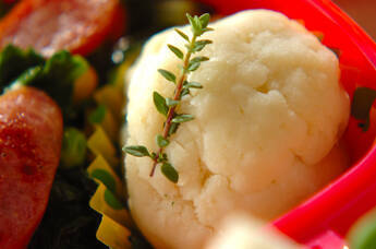 タイムが香るマッシュポテト