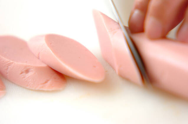 魚肉ソーセージのマスタード焼きの作り方の手順1