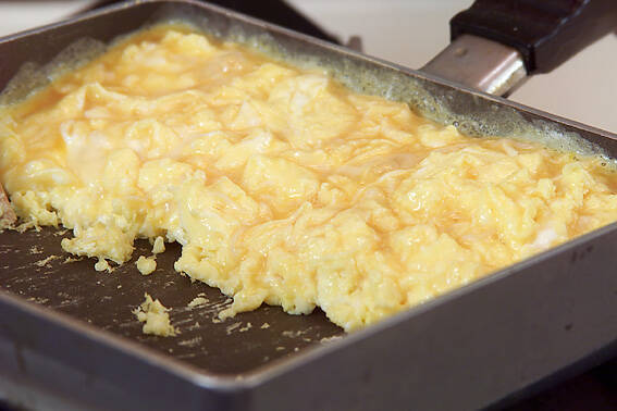 ホタテ入り卵焼きの作り方の手順2
