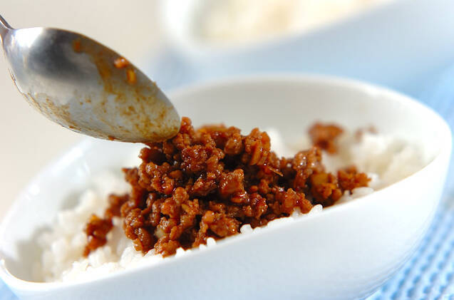 アジアンそぼろ丼の作り方の手順3