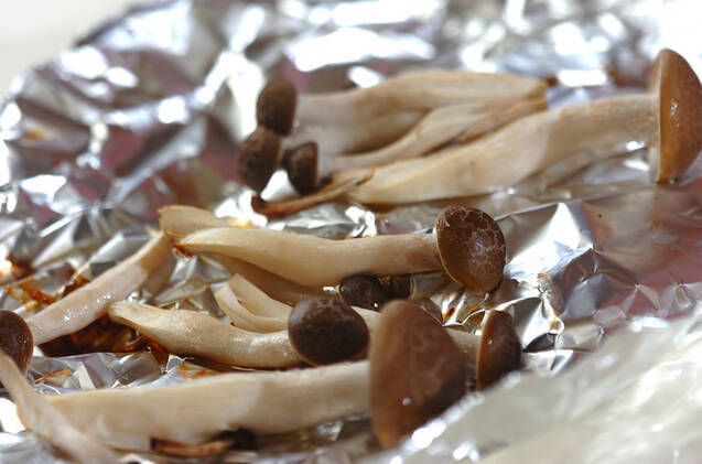 ホウレン草とシメジのポン酢しょうゆ和えの作り方の手順1